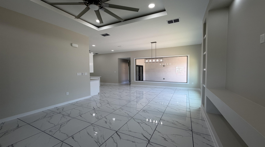 1126 Noyola Loop, Laredo, Texas 78046, 3 Bedrooms Bedrooms, 5 Rooms Rooms,2 BathroomsBathrooms,Residential,For Sale,1126 Noyola Loop,20261695