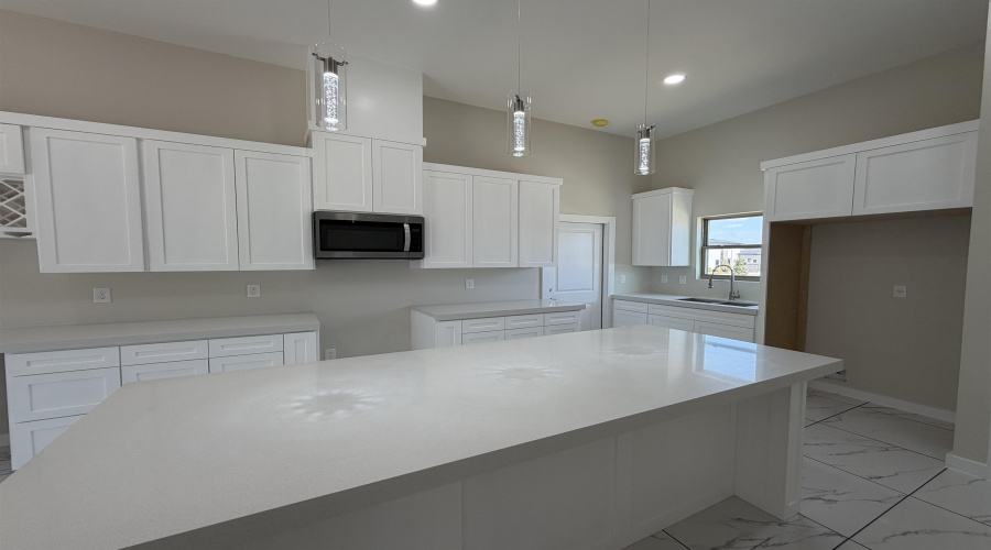 1126 Noyola Loop, Laredo, Texas 78046, 3 Bedrooms Bedrooms, 5 Rooms Rooms,2 BathroomsBathrooms,Residential,For Sale,1126 Noyola Loop,20261695