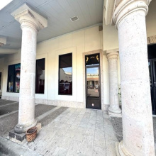107 Calle Del Norte, LAREDO, Texas 78041, 1 Room Rooms,1 BathroomBathrooms,Commercial retail/office,For Rent,107 Calle Del Norte,20261703