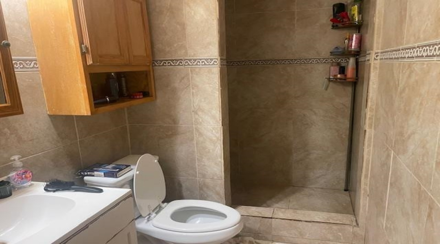 419 Linden Ct, Laredo, Texas 78041-9999, 3 Bedrooms Bedrooms, 5 Rooms Rooms,2 BathroomsBathrooms,Residential,For Sale,419 Linden Ct,20261697