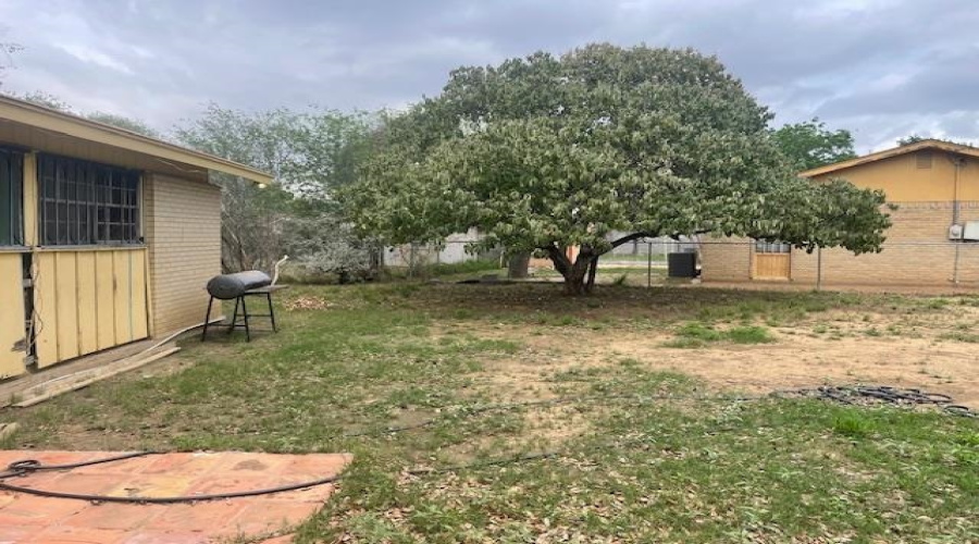 419 Linden Ct, Laredo, Texas 78041-9999, 3 Bedrooms Bedrooms, 5 Rooms Rooms,2 BathroomsBathrooms,Residential,For Sale,419 Linden Ct,20261697
