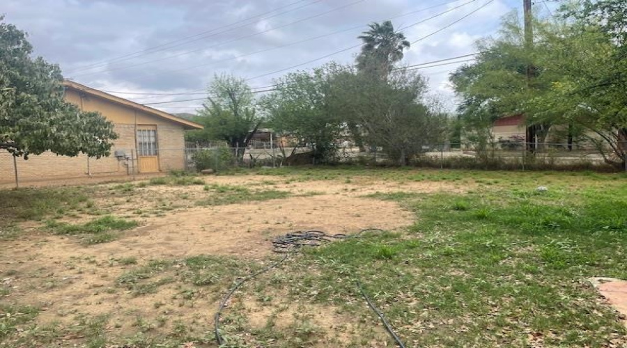 419 Linden Ct, Laredo, Texas 78041-9999, 3 Bedrooms Bedrooms, 5 Rooms Rooms,2 BathroomsBathrooms,Residential,For Sale,419 Linden Ct,20261697