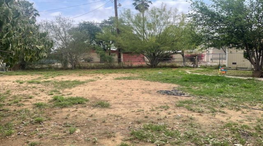 419 Linden Ct, Laredo, Texas 78041-9999, 3 Bedrooms Bedrooms, 5 Rooms Rooms,2 BathroomsBathrooms,Residential,For Sale,419 Linden Ct,20261697