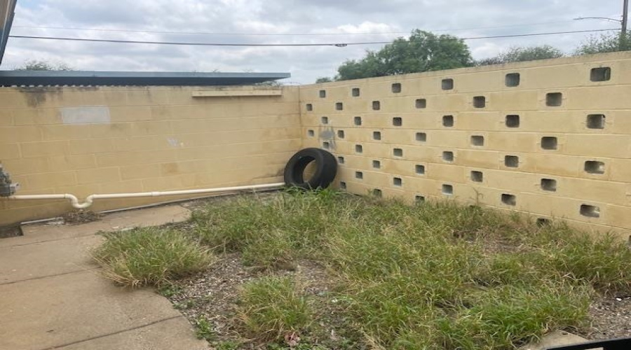 419 Linden Ct, Laredo, Texas 78041-9999, 3 Bedrooms Bedrooms, 5 Rooms Rooms,2 BathroomsBathrooms,Residential,For Sale,419 Linden Ct,20261697