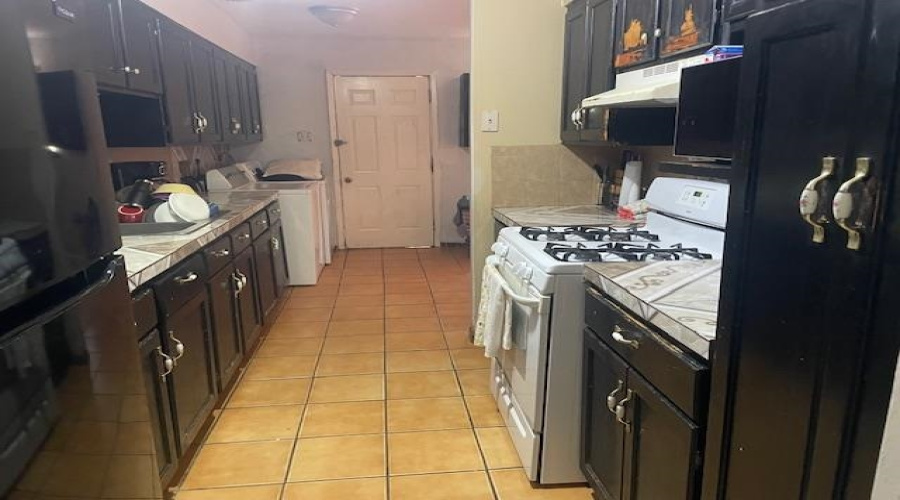 419 Linden Ct, Laredo, Texas 78041-9999, 3 Bedrooms Bedrooms, 5 Rooms Rooms,2 BathroomsBathrooms,Residential,For Sale,419 Linden Ct,20261697