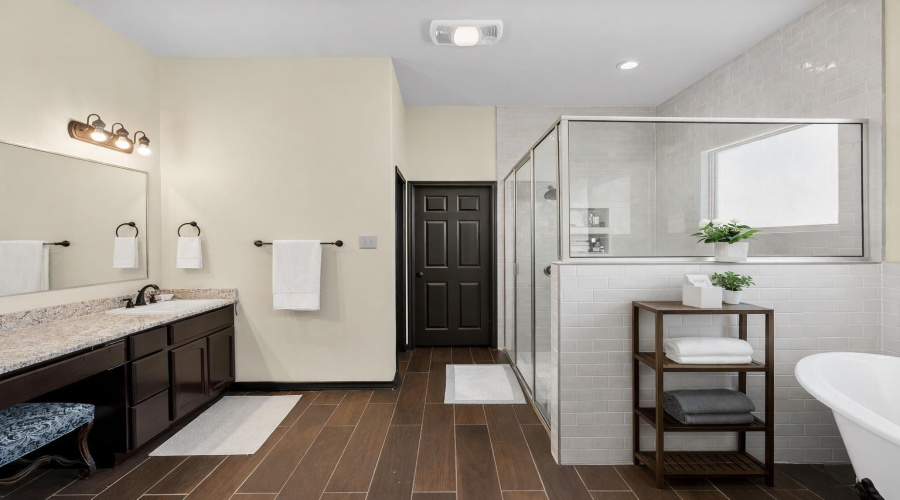 8701 High Creek Dr, laredo, Texas 78045, 3 Bedrooms Bedrooms, 8 Rooms Rooms,2 BathroomsBathrooms,Residential,For Sale,8701 High Creek Dr,20261700