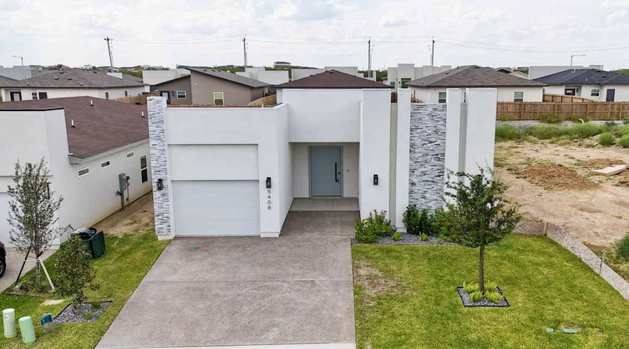 5408 Raven Dr., Laredo, Texas 78046, 3 Bedrooms Bedrooms, 6 Rooms Rooms,3 BathroomsBathrooms,Residential,For Sale,5408 Raven Dr.,20254460