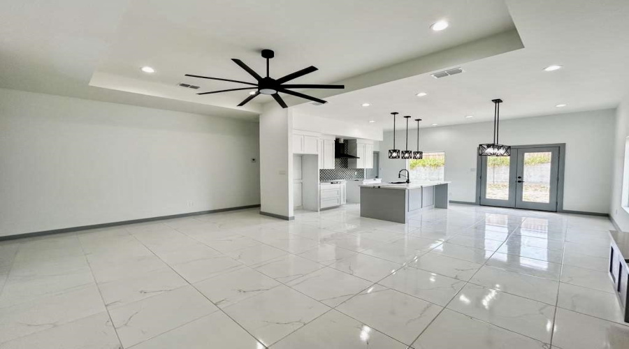 5408 Raven Dr., Laredo, Texas 78046, 3 Bedrooms Bedrooms, 6 Rooms Rooms,3 BathroomsBathrooms,Residential,For Sale,5408 Raven Dr.,20254460