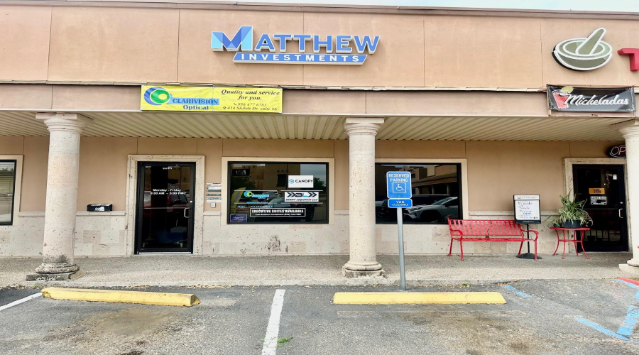 414 Shiloh Dr, Laredo, Texas 78045, 6 Rooms Rooms,1 BathroomBathrooms,Commercial retail/office,For Rent,414 Shiloh Dr,20261707