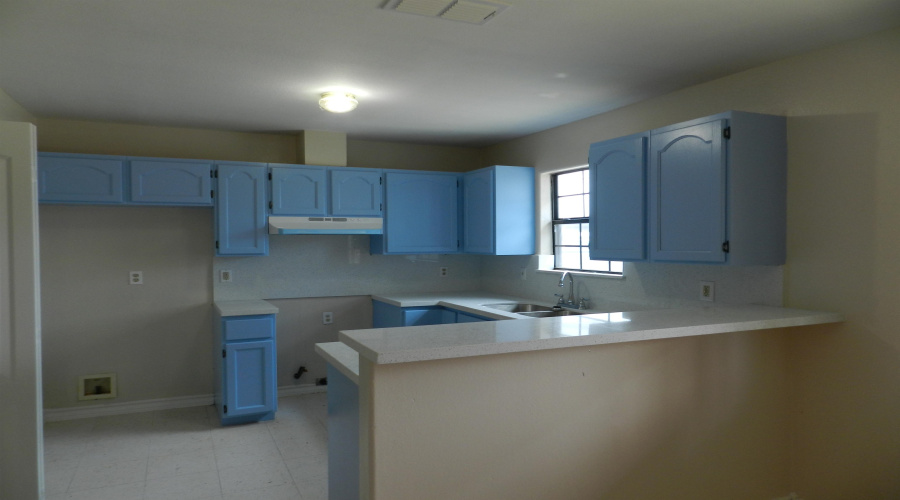 5743 St Charles Lp, Laredo, Texas 78046-8077, 3 Bedrooms Bedrooms, 5 Rooms Rooms,2 BathroomsBathrooms,Residential,For Sale,5743 St Charles Lp,20261705