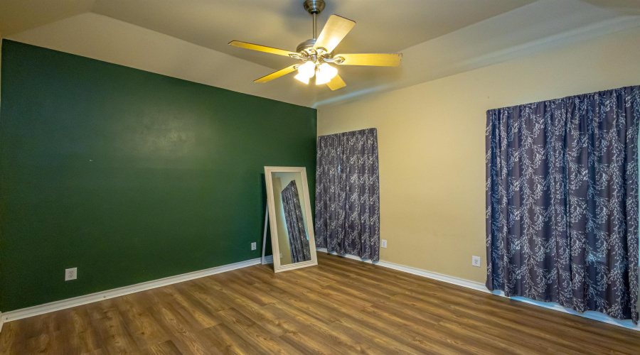 3824 Crestwind Dr, Laredo, Texas 78045, 3 Bedrooms Bedrooms, 8 Rooms Rooms,2 BathroomsBathrooms,Residential,For Sale,3824 Crestwind Dr,20261706