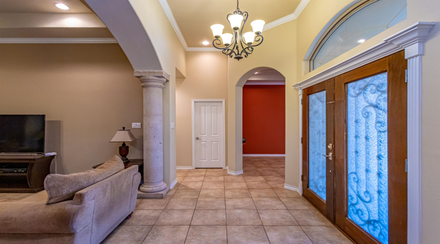 3824 Crestwind Dr, Laredo, Texas 78045, 3 Bedrooms Bedrooms, 8 Rooms Rooms,2 BathroomsBathrooms,Residential,For Sale,3824 Crestwind Dr,20261706