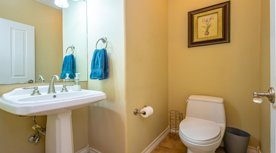 3824 Crestwind Dr, Laredo, Texas 78045, 3 Bedrooms Bedrooms, 8 Rooms Rooms,2 BathroomsBathrooms,Residential,For Sale,3824 Crestwind Dr,20261706