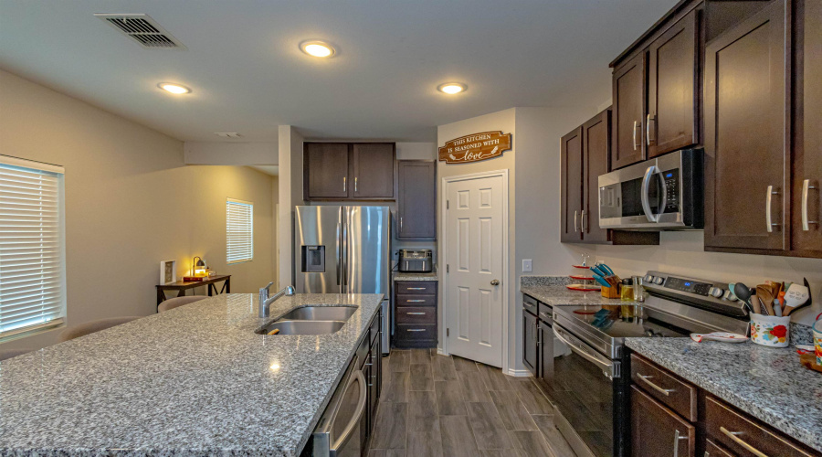 5414 St. Francis, Laredo, Texas 78046, 4 Bedrooms Bedrooms, 6 Rooms Rooms,2 BathroomsBathrooms,Residential,For Sale,5414 St. Francis,20261710