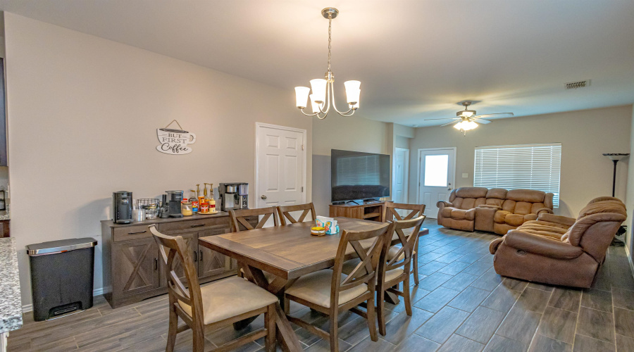 5414 St. Francis, Laredo, Texas 78046, 4 Bedrooms Bedrooms, 6 Rooms Rooms,2 BathroomsBathrooms,Residential,For Sale,5414 St. Francis,20261710