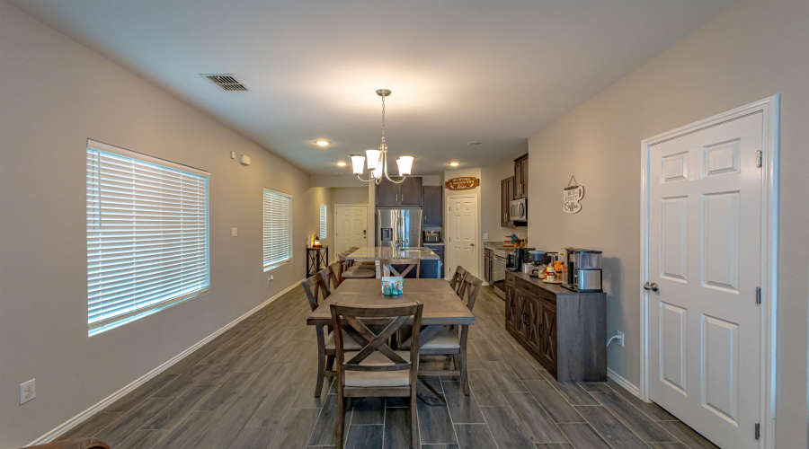 5414 St. Francis, Laredo, Texas 78046, 4 Bedrooms Bedrooms, 6 Rooms Rooms,2 BathroomsBathrooms,Residential,For Sale,5414 St. Francis,20261710