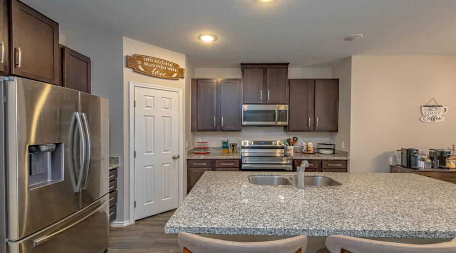 5414 St. Francis, Laredo, Texas 78046, 4 Bedrooms Bedrooms, 6 Rooms Rooms,2 BathroomsBathrooms,Residential,For Sale,5414 St. Francis,20261710