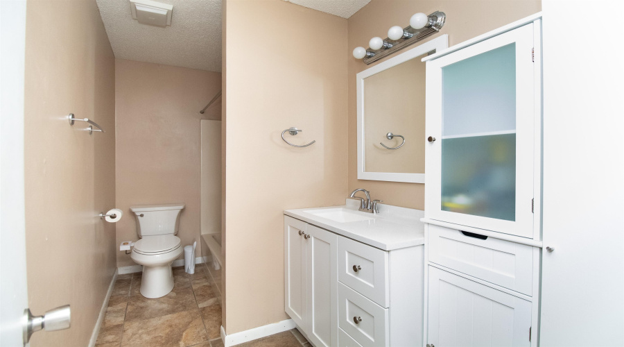 1707 Delmar St., ZAPATA, Texas 78076, 2 Bedrooms Bedrooms, 3 Rooms Rooms,1 BathroomBathrooms,Residential,For Rent,1707 Delmar St.,20261712