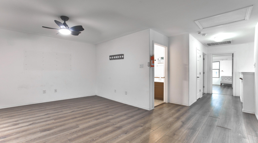 15108 Palacio Dr, Laredo, Texas 78045, 4 Bedrooms Bedrooms, 7 Rooms Rooms,3 BathroomsBathrooms,Residential,For Sale,15108 Palacio Dr,20261713