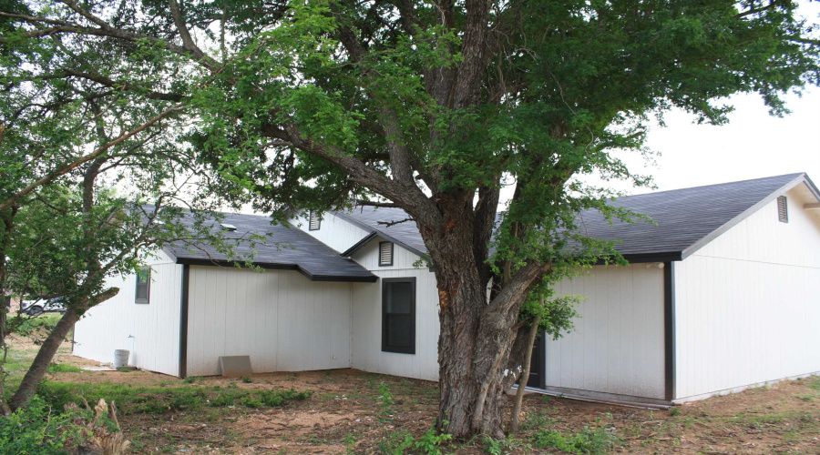 704 N Dagmar, Hebbronville, Texas 78361, 2 Bedrooms Bedrooms, 2 Rooms Rooms,2 BathroomsBathrooms,Residential,For Sale,704 N Dagmar,20261714