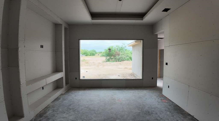 6015 Seminario Ln., LAREDO, Texas 78046, 4 Bedrooms Bedrooms, 5 Rooms Rooms,2 BathroomsBathrooms,Residential,For Sale,6015 Seminario Ln.,20261715