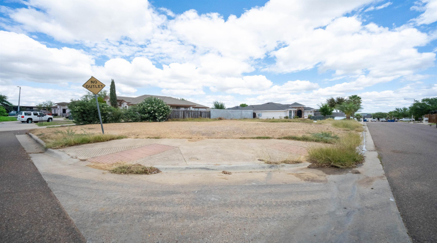 101 St Hunna Ct, LAREDO, Texas 78045-807, ,Land,For Sale,101 St Hunna Ct,20261721