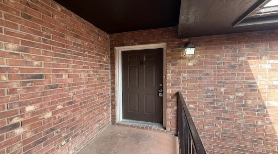 1001 E Travis St, Laredo, Texas 78041, 2 Bedrooms Bedrooms, 4 Rooms Rooms,1 BathroomBathrooms,Residential,For Rent,1001 E Travis St,20261716