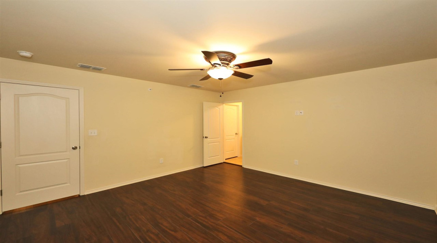 5610 Montevista Dr., Laredo, Texas 78041, 3 Bedrooms Bedrooms, 6 Rooms Rooms,2 BathroomsBathrooms,Residential,For Rent,5610 Montevista Dr.,20261720