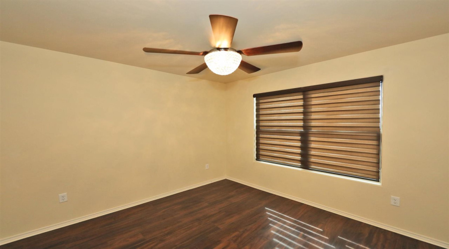 5610 Montevista Dr., Laredo, Texas 78041, 3 Bedrooms Bedrooms, 6 Rooms Rooms,2 BathroomsBathrooms,Residential,For Rent,5610 Montevista Dr.,20261720