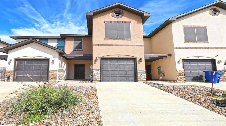 5610 Montevista Dr., Laredo, Texas 78041, 3 Bedrooms Bedrooms, 6 Rooms Rooms,2 BathroomsBathrooms,Residential,For Rent,5610 Montevista Dr.,20261720