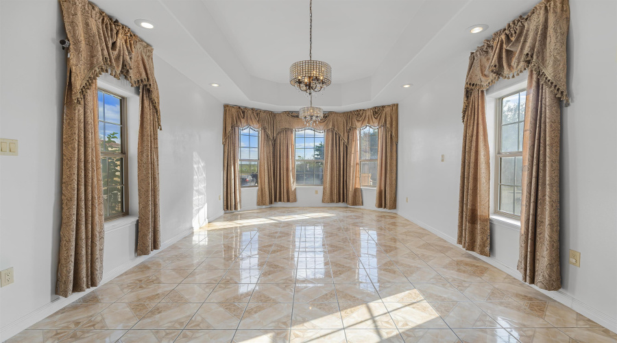 245 Lake Powell Dr, Laredo, Texas 78045, 6 Bedrooms Bedrooms, 9 Rooms Rooms,4 BathroomsBathrooms,Residential,For Sale,245 Lake Powell Dr,20261726