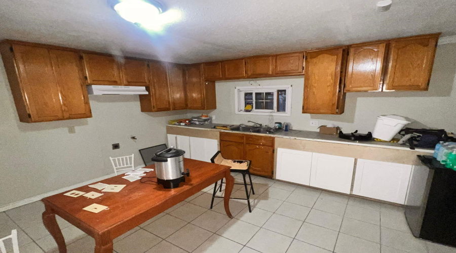 3509 Springfield Ave, Laredo, Texas 78040, 3 Bedrooms Bedrooms, 5 Rooms Rooms,2 BathroomsBathrooms,Residential,For Rent,3509 Springfield Ave,20261728