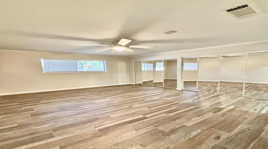 211 Esperanza Dr, Laredo, Texas 78041, 4 Bedrooms Bedrooms, 6 Rooms Rooms,2 BathroomsBathrooms,Residential,For Sale,211 Esperanza Dr,20261230