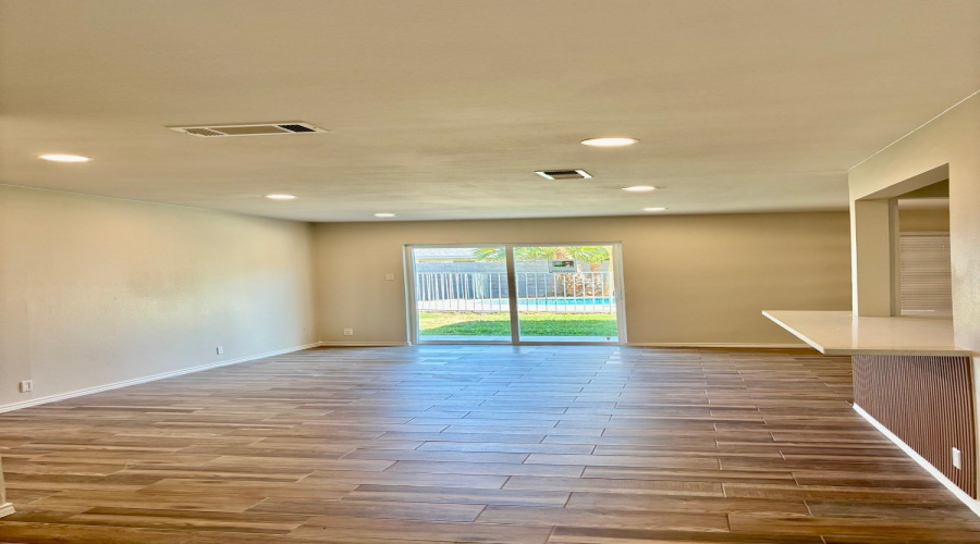 211 Esperanza Dr, Laredo, Texas 78041, 4 Bedrooms Bedrooms, 6 Rooms Rooms,2 BathroomsBathrooms,Residential,For Sale,211 Esperanza Dr,20261230