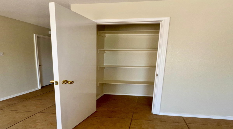 3807 Katiana Dr., Laredo, Texas 78046, 3 Bedrooms Bedrooms, 5 Rooms Rooms,2 BathroomsBathrooms,Residential,For Rent,3807 Katiana Dr.,20261729