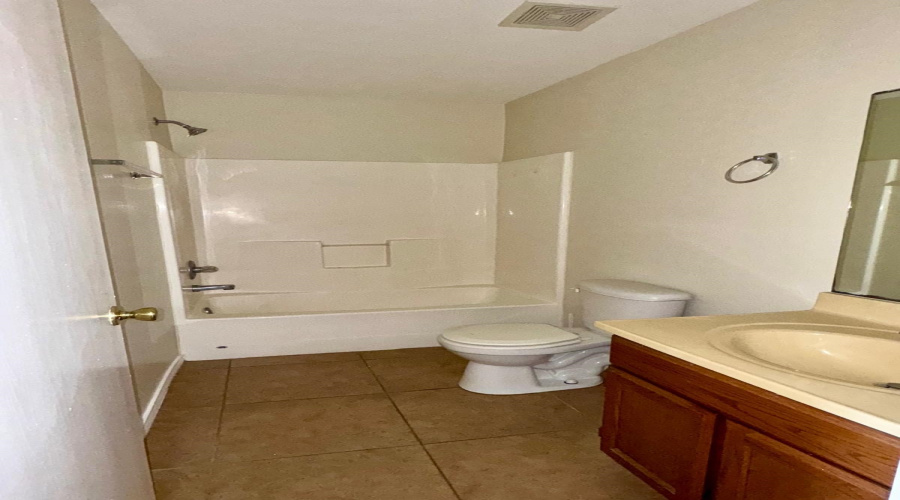 3807 Katiana Dr., Laredo, Texas 78046, 3 Bedrooms Bedrooms, 5 Rooms Rooms,2 BathroomsBathrooms,Residential,For Rent,3807 Katiana Dr.,20261729