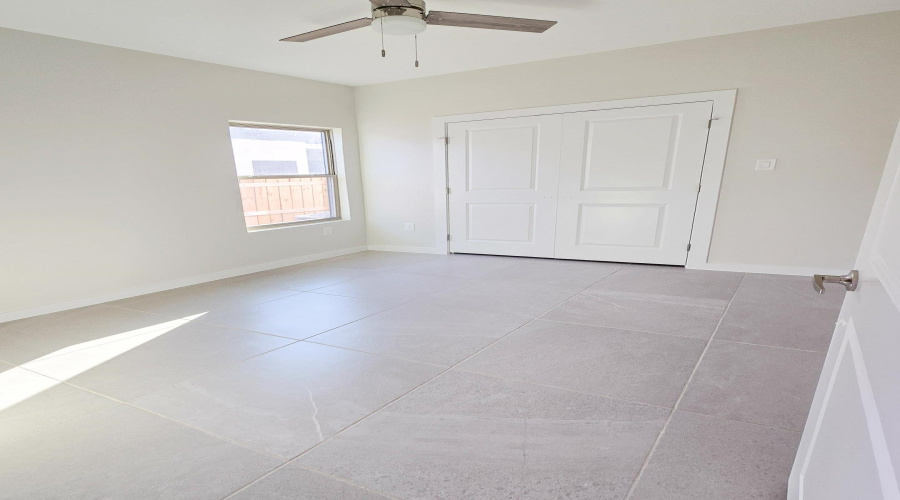 1018 Noyola Loop, LAREDO, Texas 78046, 4 Bedrooms Bedrooms, 6 Rooms Rooms,2 BathroomsBathrooms,Residential,For Sale,1018 Noyola Loop,20261731