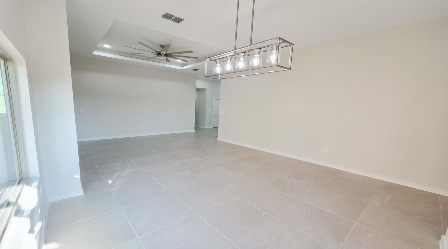 1018 Noyola Loop, LAREDO, Texas 78046, 4 Bedrooms Bedrooms, 6 Rooms Rooms,2 BathroomsBathrooms,Residential,For Sale,1018 Noyola Loop,20261731