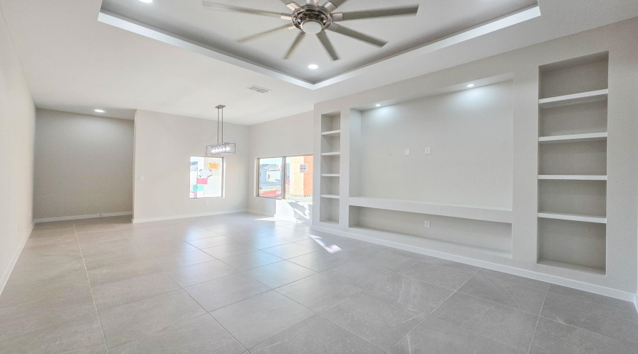 1018 Noyola Loop, LAREDO, Texas 78046, 4 Bedrooms Bedrooms, 6 Rooms Rooms,2 BathroomsBathrooms,Residential,For Sale,1018 Noyola Loop,20261731