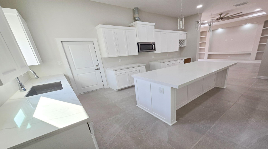 1018 Noyola Loop, LAREDO, Texas 78046, 4 Bedrooms Bedrooms, 6 Rooms Rooms,2 BathroomsBathrooms,Residential,For Sale,1018 Noyola Loop,20261731