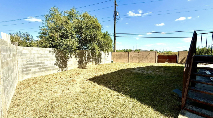 1514 Dove Trail Ct, Laredo, Texas 78041, 4 Bedrooms Bedrooms, 6 Rooms Rooms,2 BathroomsBathrooms,Residential,For Rent,1514 Dove Trail Ct,20261738