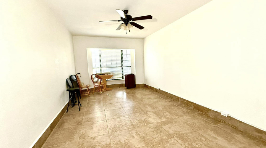 1514 Dove Trail Ct, Laredo, Texas 78041, 4 Bedrooms Bedrooms, 6 Rooms Rooms,2 BathroomsBathrooms,Residential,For Rent,1514 Dove Trail Ct,20261738