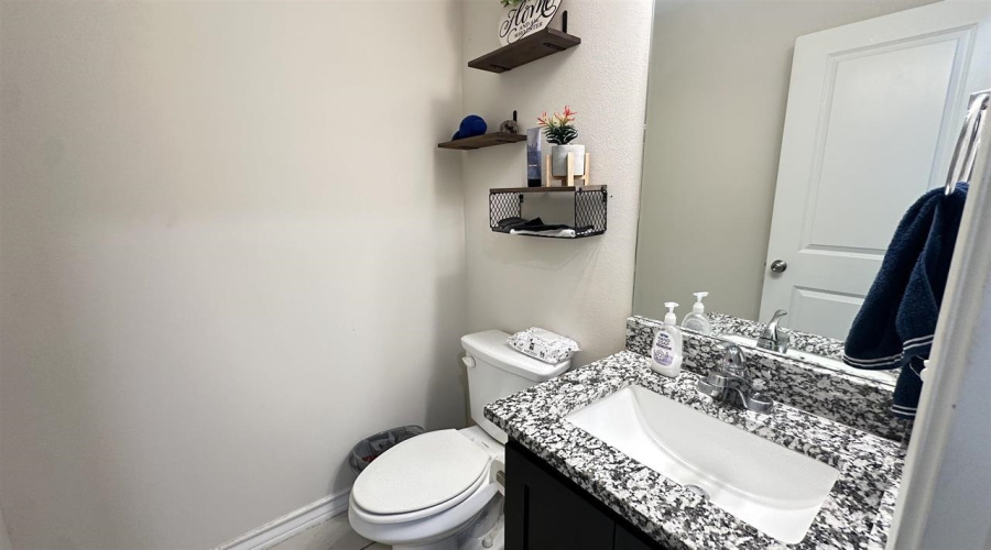 3614 Jorge Sosa, Laredo, Texas 78046, 4 Bedrooms Bedrooms, 6 Rooms Rooms,2 BathroomsBathrooms,Residential,For Sale,3614 Jorge Sosa,20261739