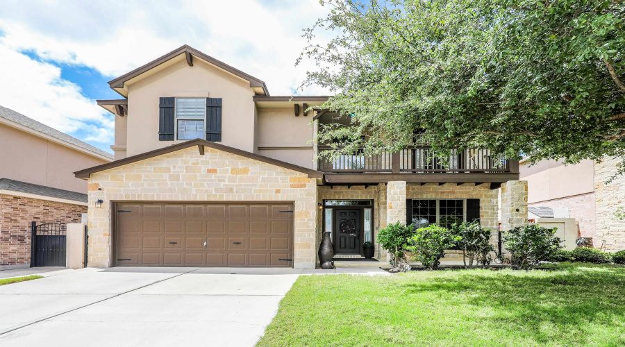 217 Washingtonia Dr, Laredo, Texas 78045, 4 Bedrooms Bedrooms, 9 Rooms Rooms,2 BathroomsBathrooms,Residential,For Sale,217 Washingtonia Dr,20261740