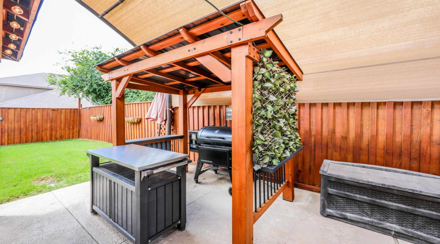 217 Washingtonia Dr, Laredo, Texas 78045, 4 Bedrooms Bedrooms, 9 Rooms Rooms,2 BathroomsBathrooms,Residential,For Sale,217 Washingtonia Dr,20261740