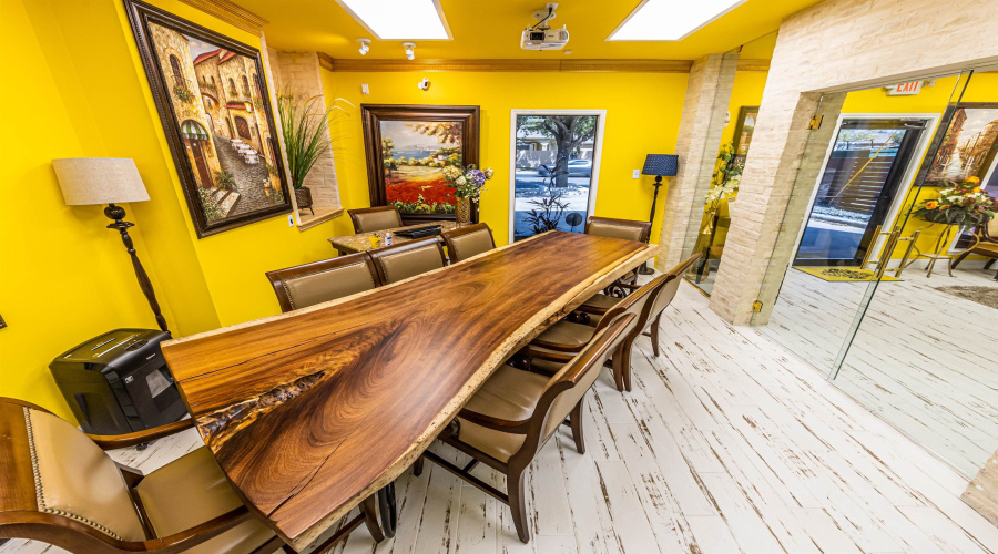 6502 N Bartlett Ave, Laredo, Texas 78041, 1 Room Rooms,2 BathroomsBathrooms,Commercial retail/office,For Rent,6502 N Bartlett Ave,20261746