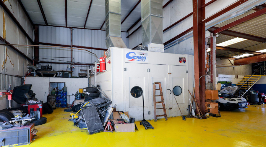 1613 Calle Del Norte, Laredo, Texas 78041-5933, 1 Room Rooms,4 BathroomsBathrooms,Commercial retail/office,For Sale,1613 Calle Del Norte,20261748