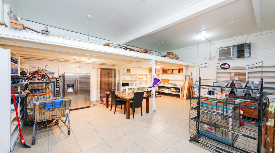 1217 Hidalgo St, Laredo, Texas 78040, 1 Room Rooms,1 BathroomBathrooms,Commercial retail/office,For Sale,1217 Hidalgo St,20261751