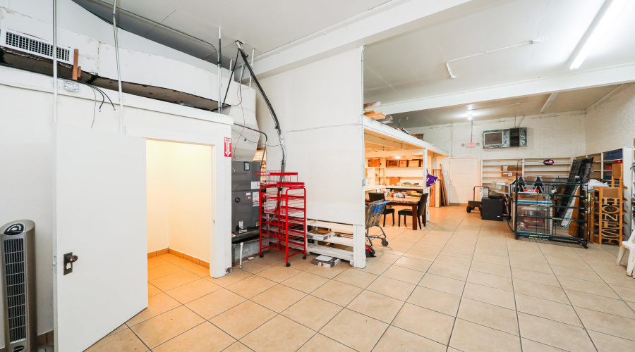 1217 Hidalgo St, Laredo, Texas 78040, 1 Room Rooms,1 BathroomBathrooms,Commercial retail/office,For Sale,1217 Hidalgo St,20261751