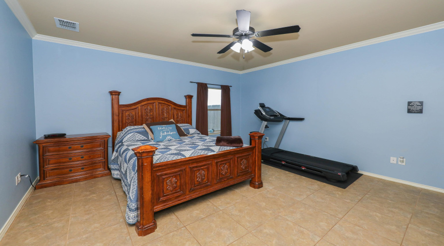 421 Windmill Palm, Laredo, Texas 78045, 5 Bedrooms Bedrooms, 9 Rooms Rooms,3 BathroomsBathrooms,Residential,For Sale,421 Windmill Palm,20261743